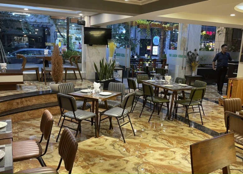 THE GREEN VERANDA RESTAURANT